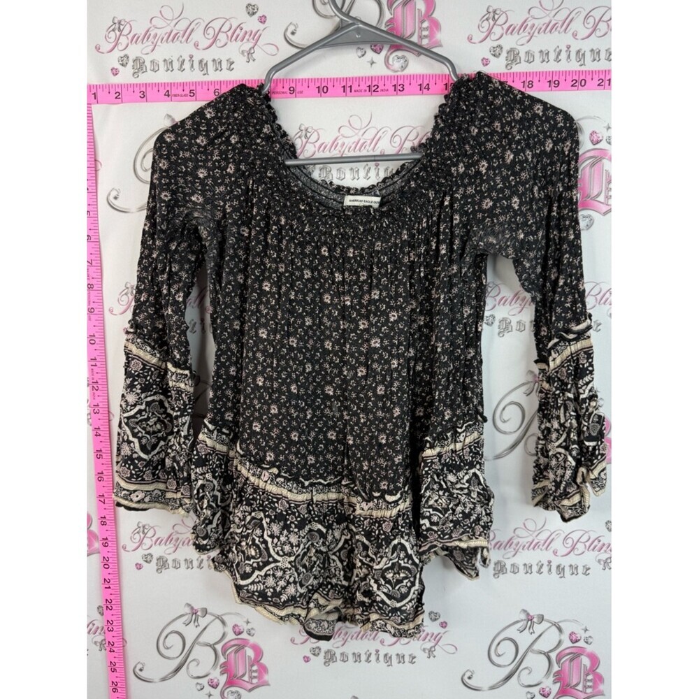 American Eagle Outfitters blouse floral paisley Black Floral Boho Peasant Top